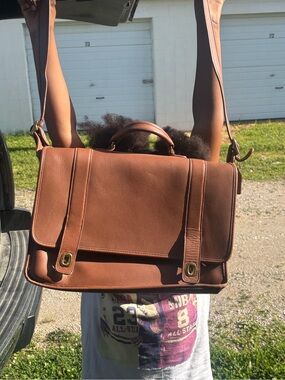 Vintage Coach Brown Leather Men's Messenger Bag - Classic Professional Carry